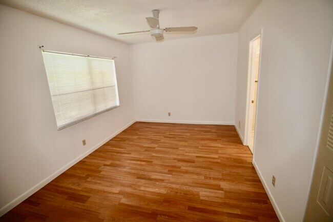 Building Photo - 8405 NW 61st St