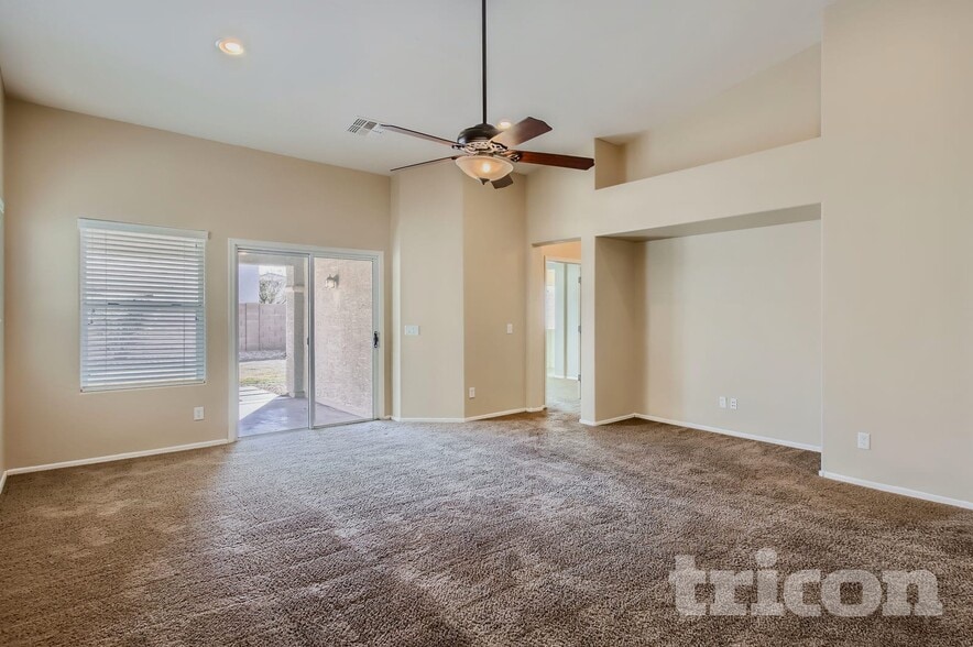 Building Photo - 41201 Bravo Dr