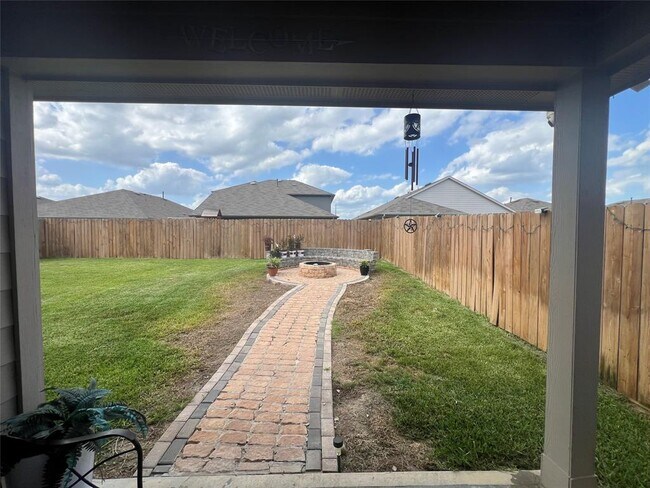 Building Photo - 20363 Green Mountain Dr