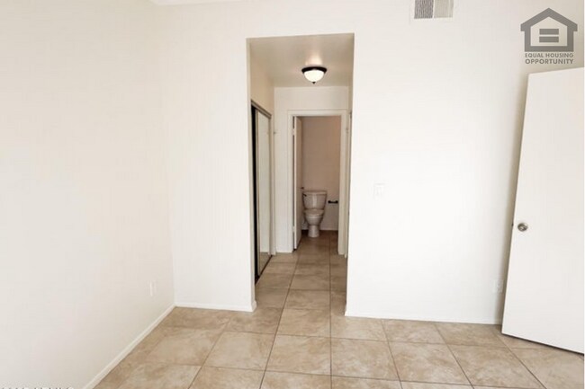 Building Photo - 2Bed/2Bath Apartment at Mesa Dr/Brown Rd! Ready for Immediate Move-In!