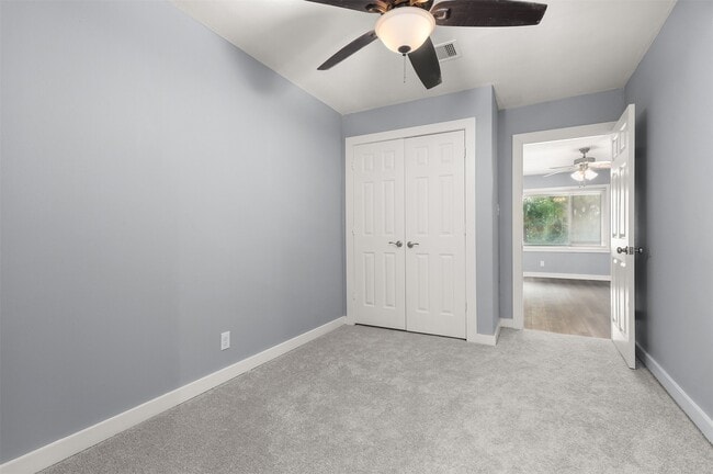 Building Photo - 3314 1st Ave S