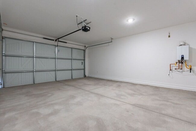 Building Photo - 2664 E Rosario Mission Dr