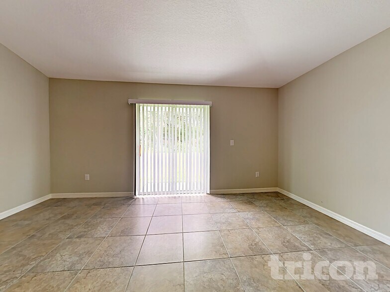 Building Photo - 1618 Broad Winged Hawk Dr