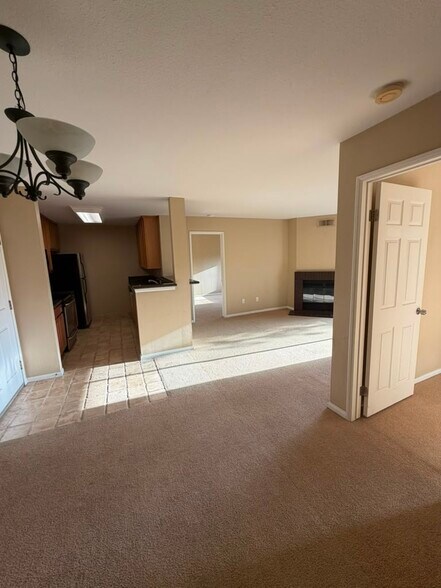 Building Photo - 7190 Shoreline Dr