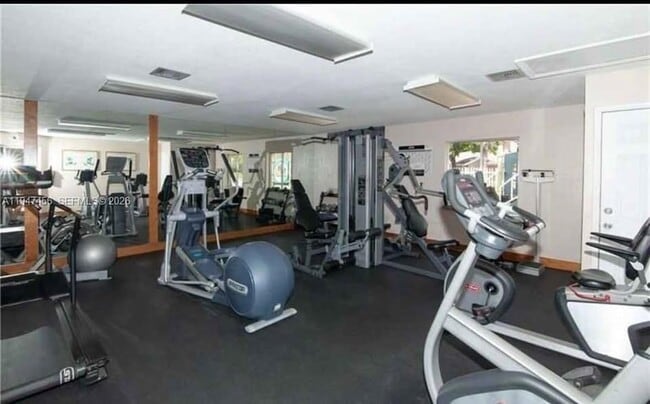 Building Photo - 2149 Discovery Cir W