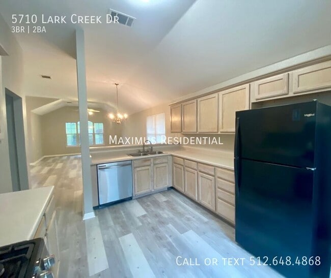 Building Photo - 5710 Lark Creek Dr