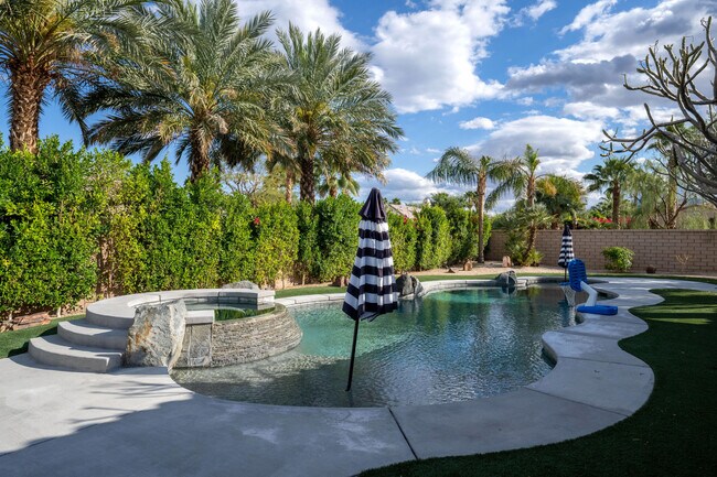 Building Photo - 49392 Hohokam River St