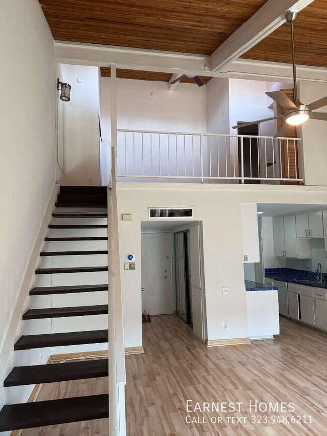 Building Photo - 5460 White Oak Ave