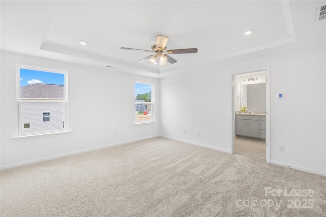 Building Photo - 14032 Penbury Ln