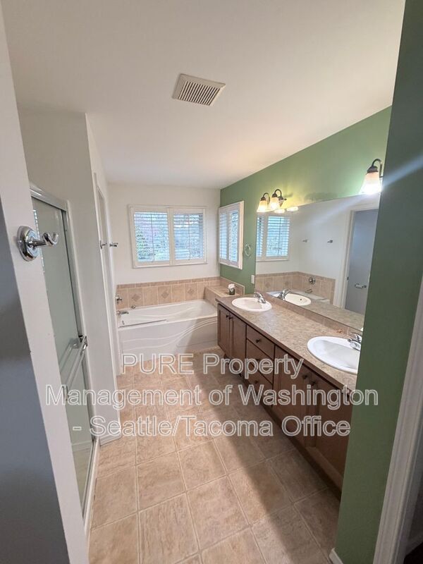 Building Photo - 1725 SW 346th Pl