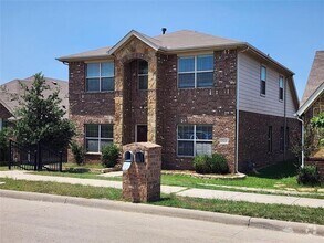 Building Photo - 5848 Burgundy Rose Dr