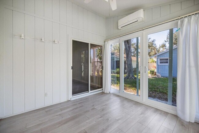 Building Photo - 856 Chatham Dr