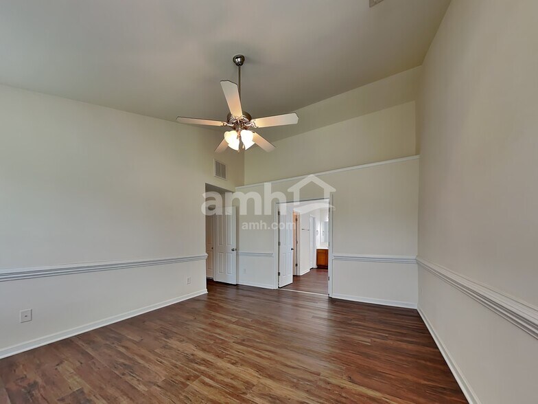 Building Photo - 1416 Paulonia Way