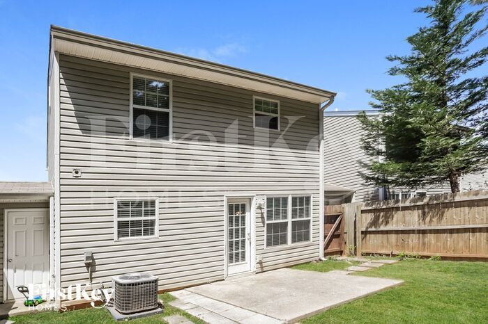 Building Photo - 128 Watercress Ct