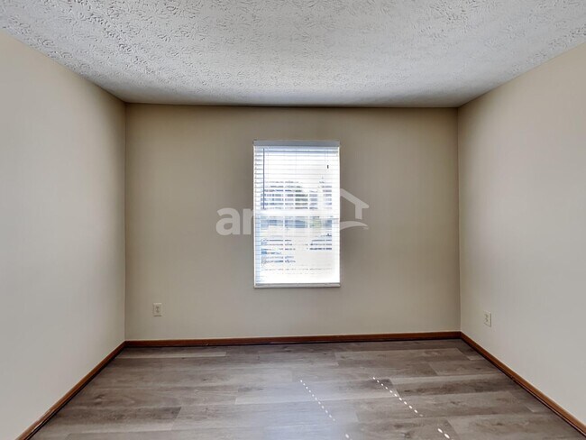 Building Photo - 5486 Avonhurst Ct