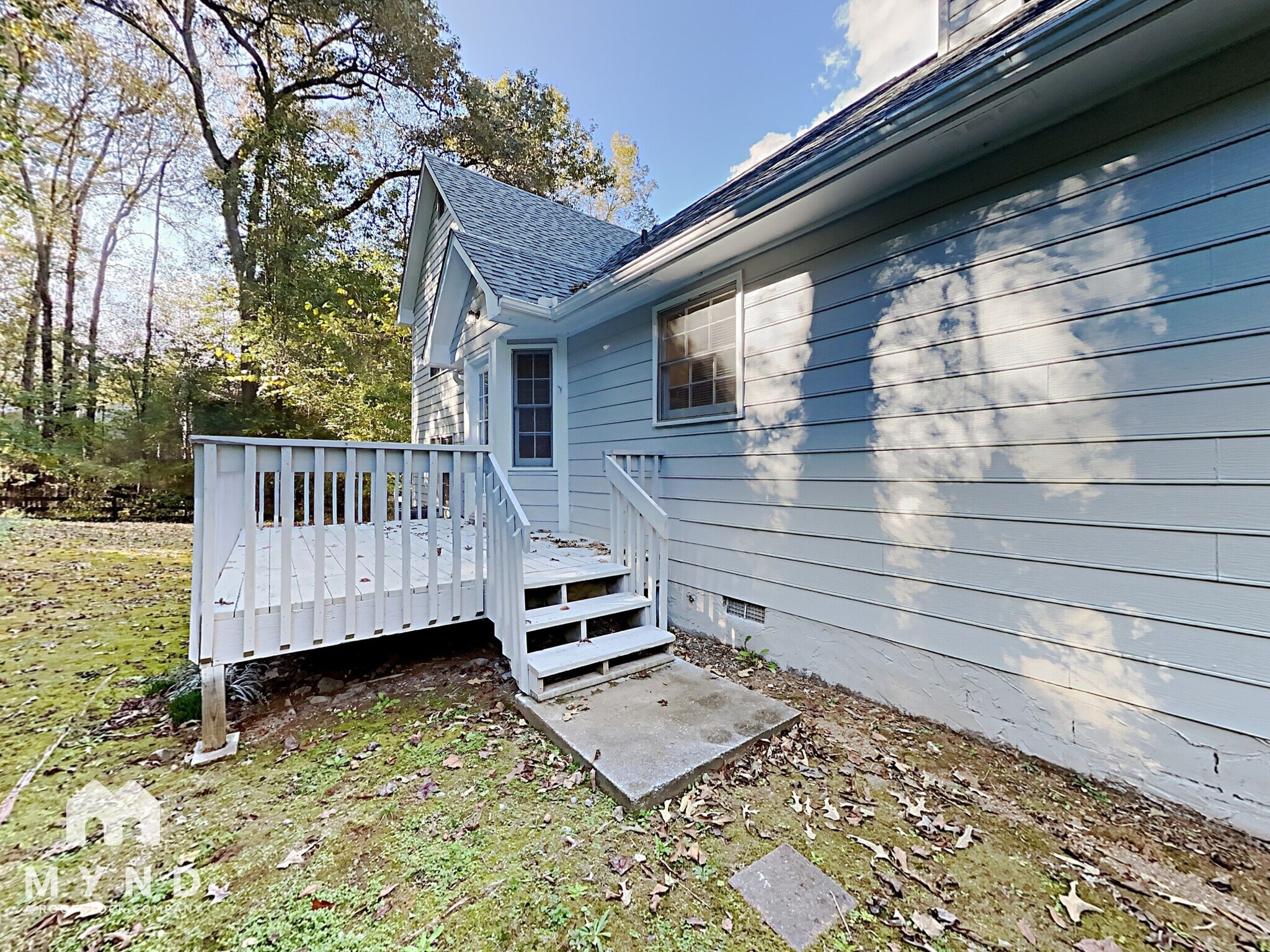 Building Photo - 1427 Hillside Pl SE