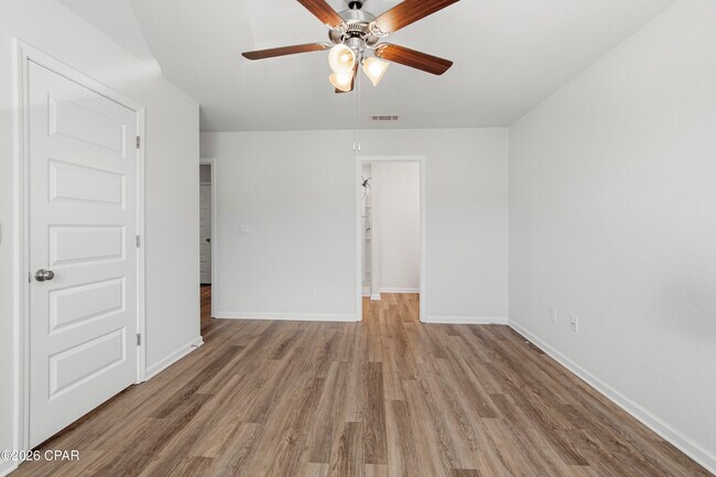 Building Photo - 1749 Jakes Dr