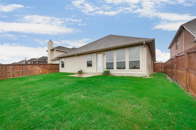 Building Photo - 4721 Lazy Oaks St