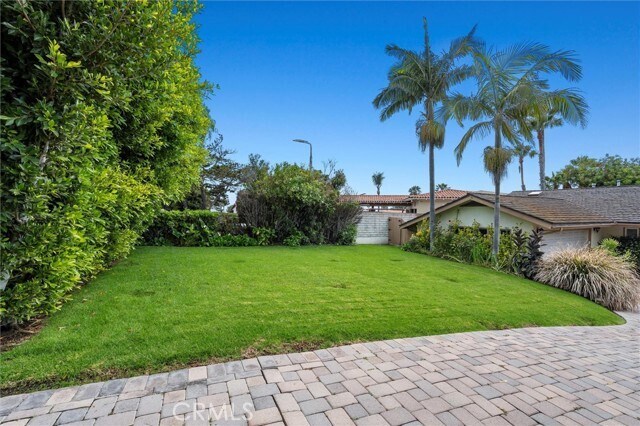 Building Photo - 2129 Palos Verdes Dr W