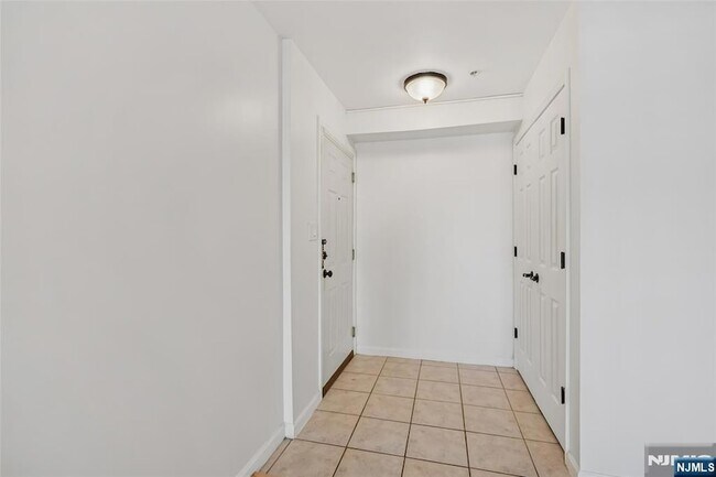 Building Photo - 420 Passaic St