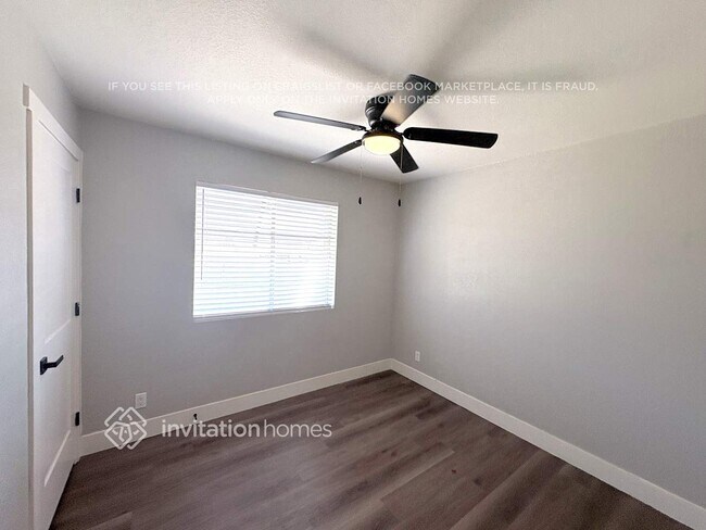 Building Photo - 856 E 9th Ave