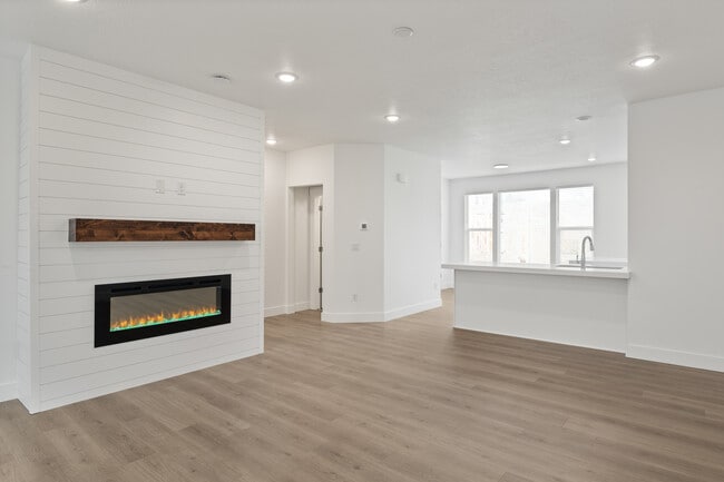 Building Photo - 3464 Forres Ct