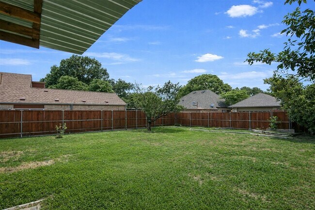 Building Photo - 10135 Rita Rd