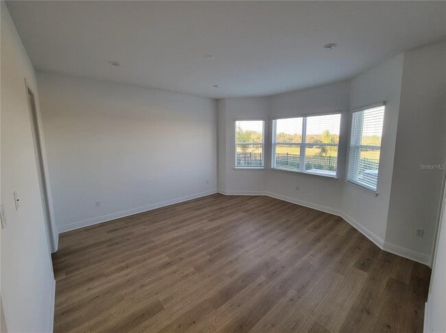 Building Photo - 15627 Vetta Dr