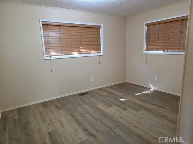 Building Photo - 474 Delle Dr