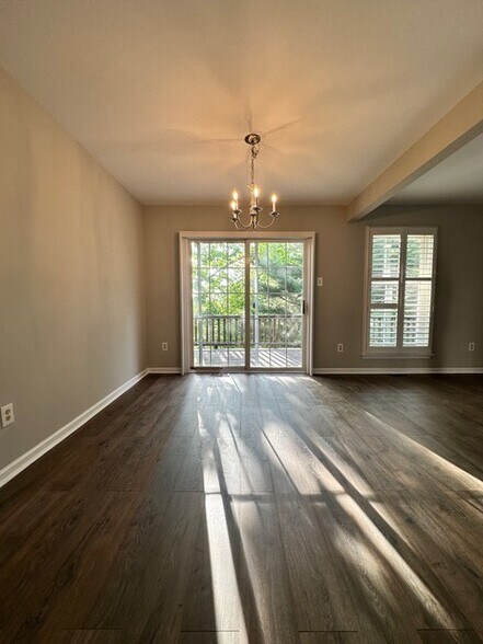 Dining Room/Living Space w/ Deck access - 155 Weybridge Dr