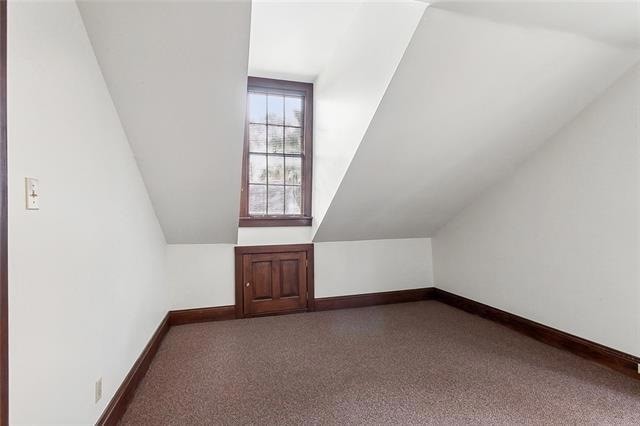 Building Photo - 622 Dauphine St