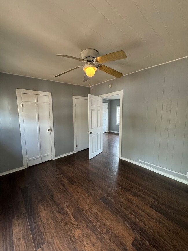 Building Photo - Quince St