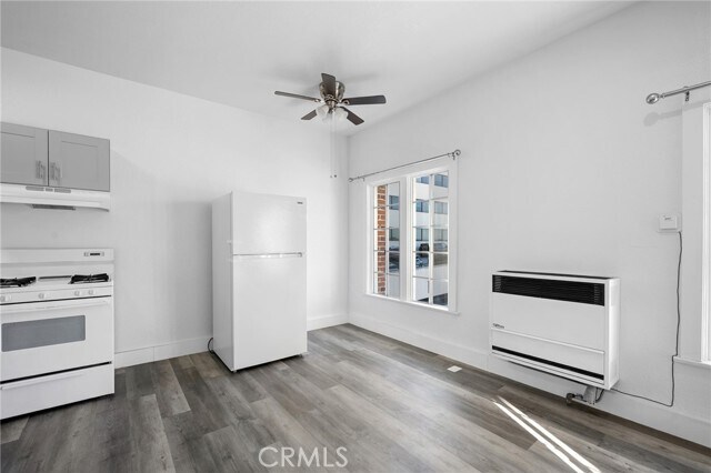 Building Photo - 228 S Kenwood St