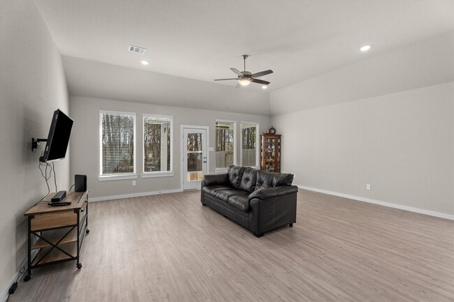 Building Photo - 713 Ivory Crk Ct