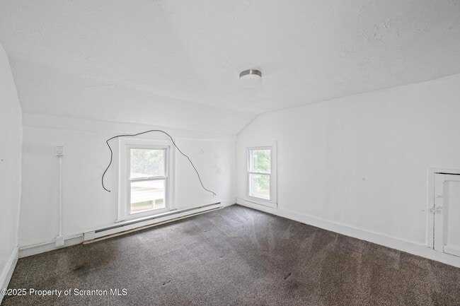 Building Photo - 121 Throop St