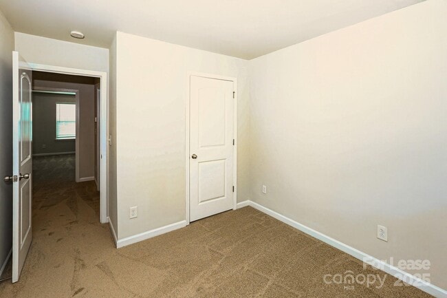 Building Photo - 7442 Sienna Heights Pl