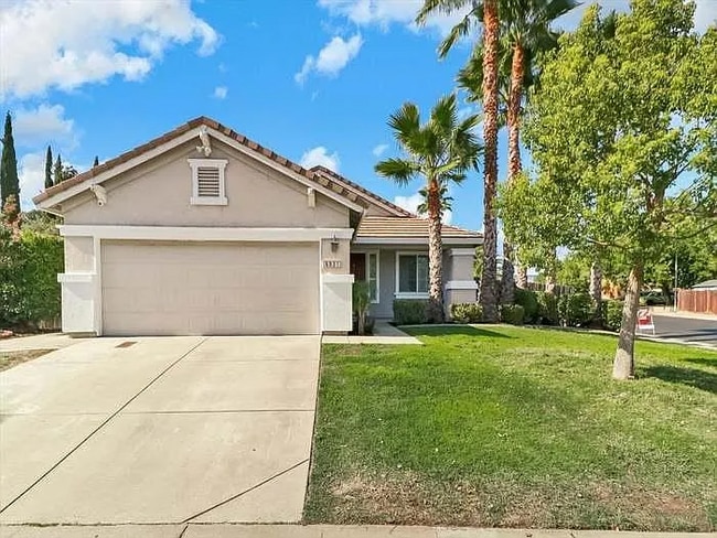 Building Photo - 6931 Loheit Way