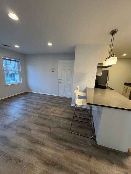 Building Photo - 1303 Wyndham Dr
