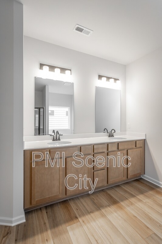 Building Photo - 9437 Cavalier Wy