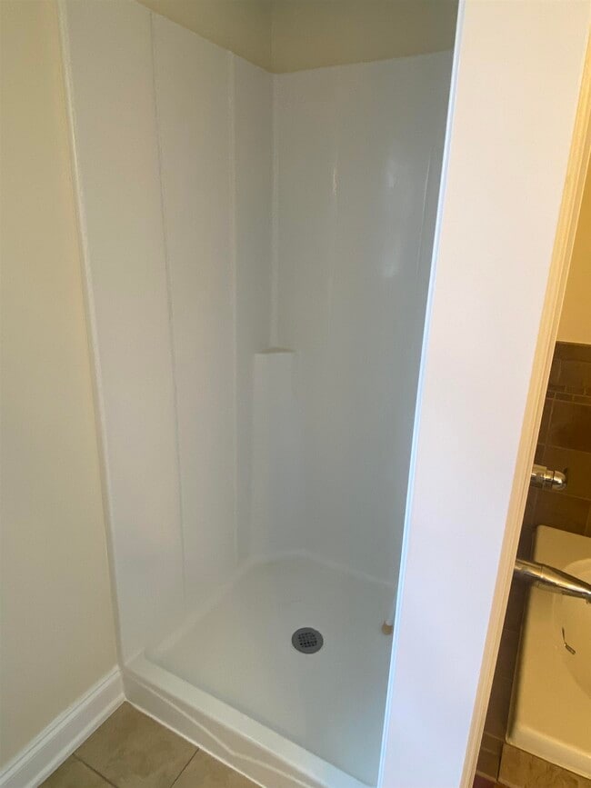 Building Photo - 18 Boulder Dr