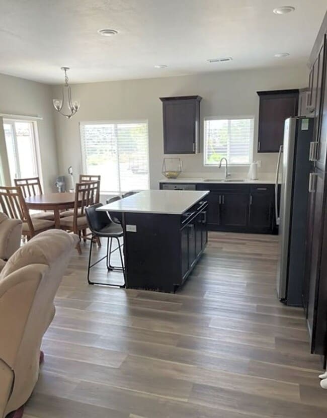 Building Photo - 1579 W Pyrite Ln