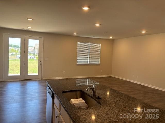 Building Photo - 7136 Maple Run Cir