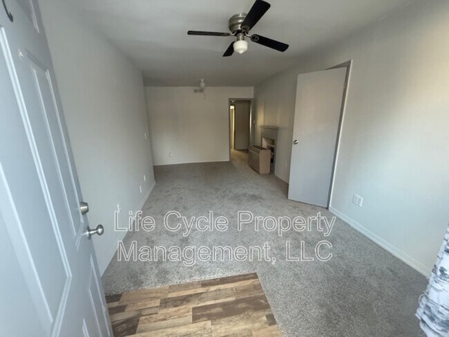 Building Photo - 2921 Depot St