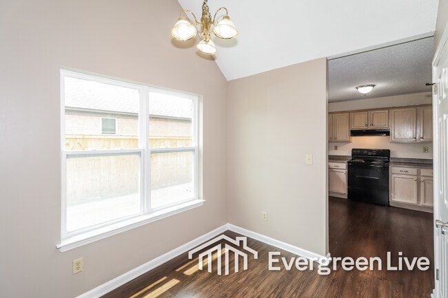 Building Photo - 4117 Bona Terra St