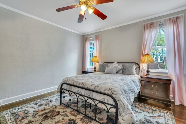 Building Photo - Beautiful Home in Desirable Ardsley Park