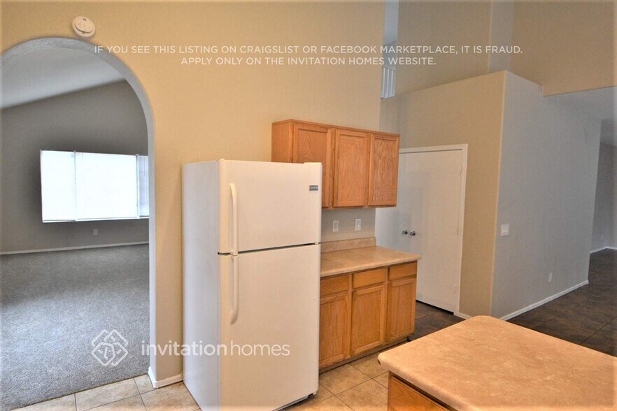 Building Photo - 6770 W Citrus Way