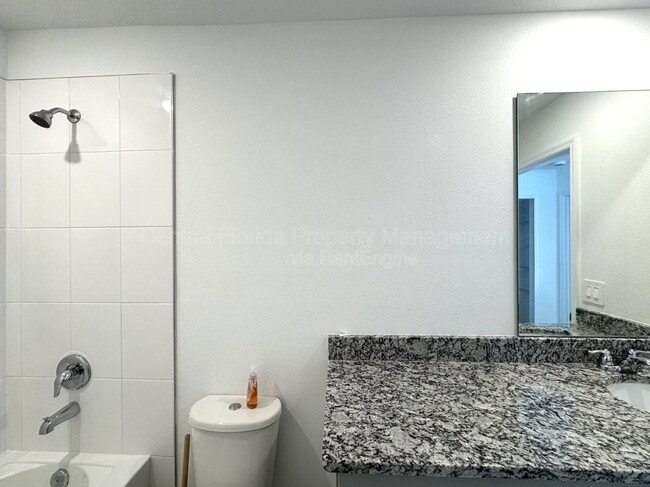 Building Photo - 2958 Sunstar Dr