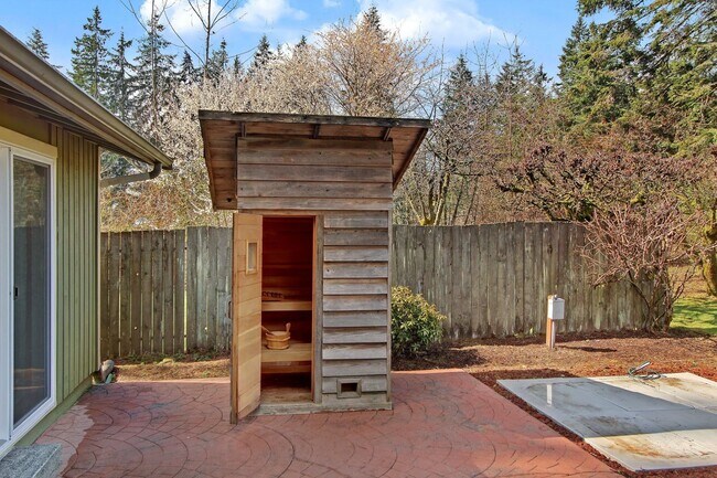 Building Photo - 4411 169th St SE