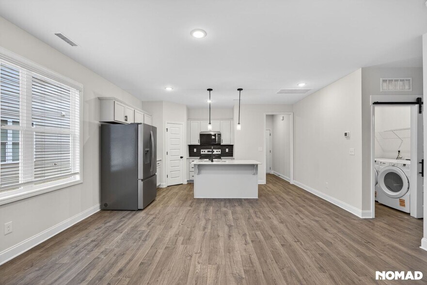 Building Photo - 87 Goldenrod Lp