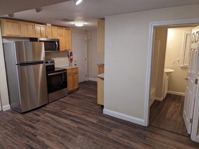 Primary Photo - 41 May St